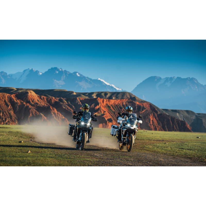 CFMOTO 700MT Advanced (ABS)